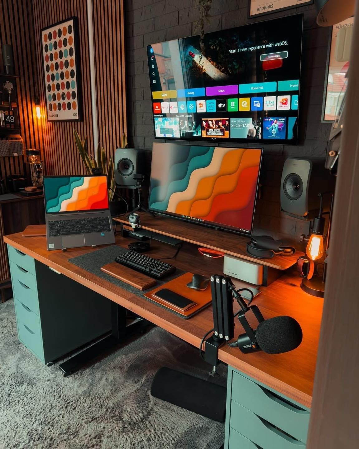 worksetupaddicts 1784412459 3944260039666133063 76653861958 ya6srh desk setup